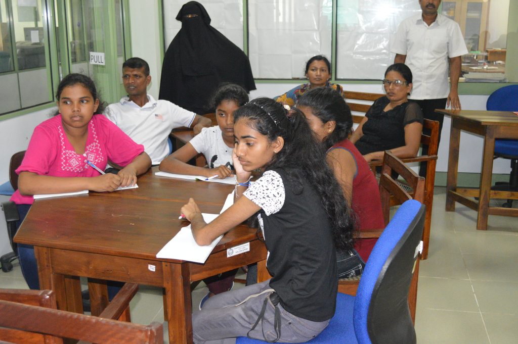 Sabragamuwa Province students visit SEUSL Department of English Language Department