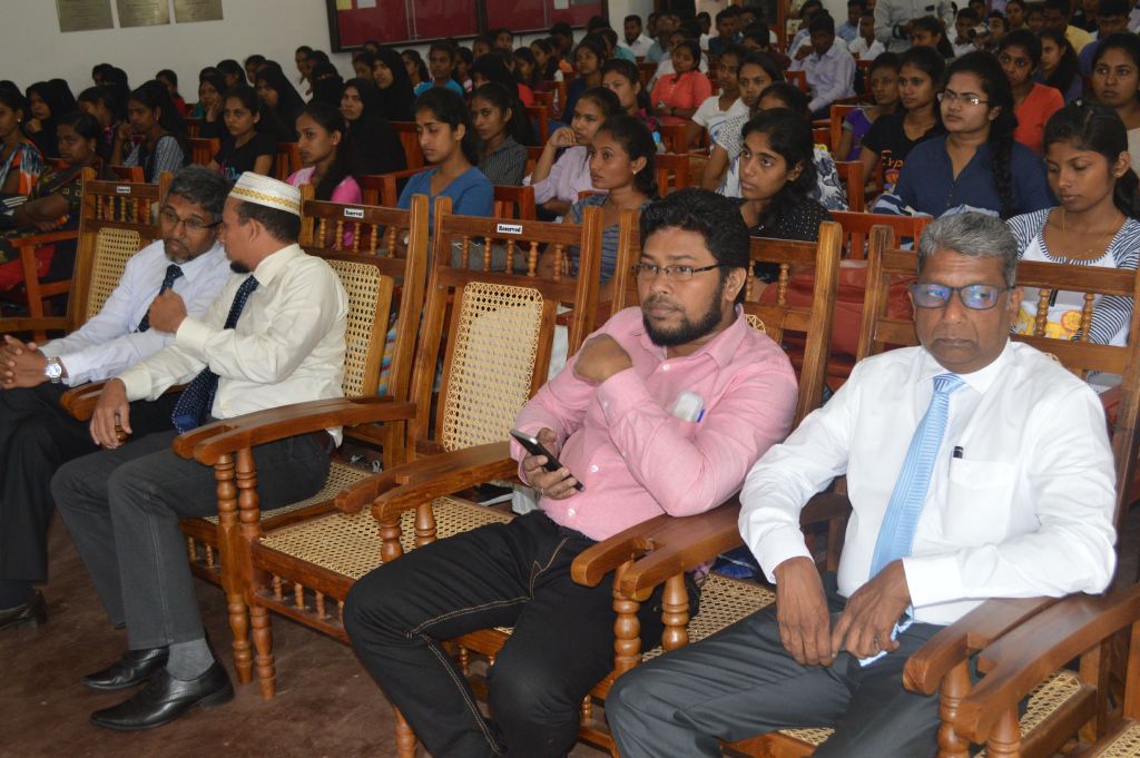 Focusing on Education Stressed by VC Prof. MMM Najim
