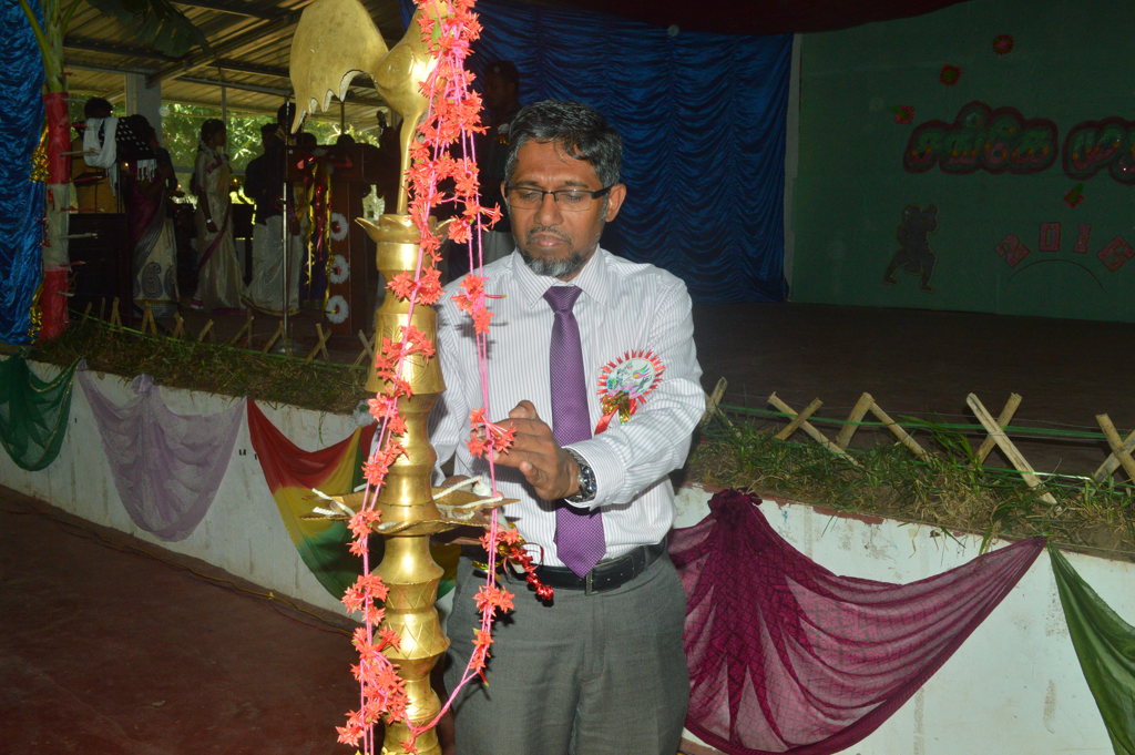 A colorful cultural Show and the launch of 'Saasvatham' by Hindu Students held