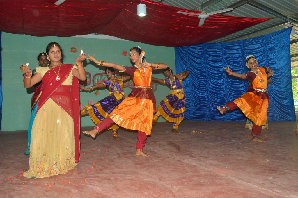A colorful cultural Show and the launch of 'Saasvatham' by Hindu Students held